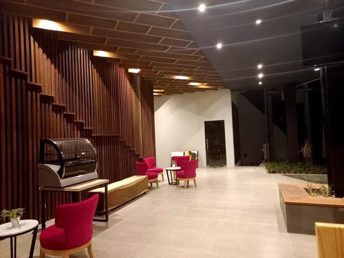 Royal Regantris Trawangan Hotel